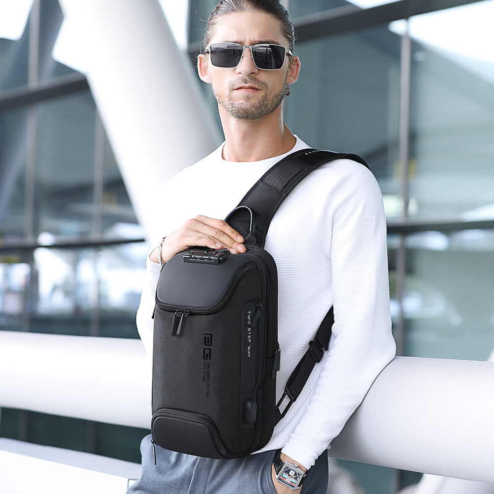 Bange 7082 – Compact Crossbody Bag (Black)