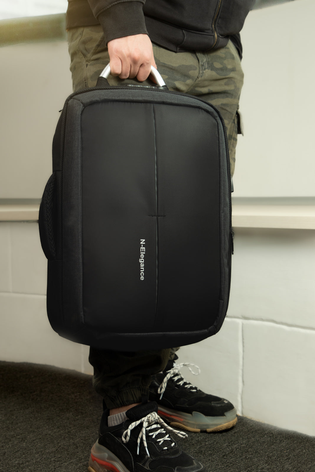 N-Elegance NMR-Black – 17" Laptop Backpack (Black)